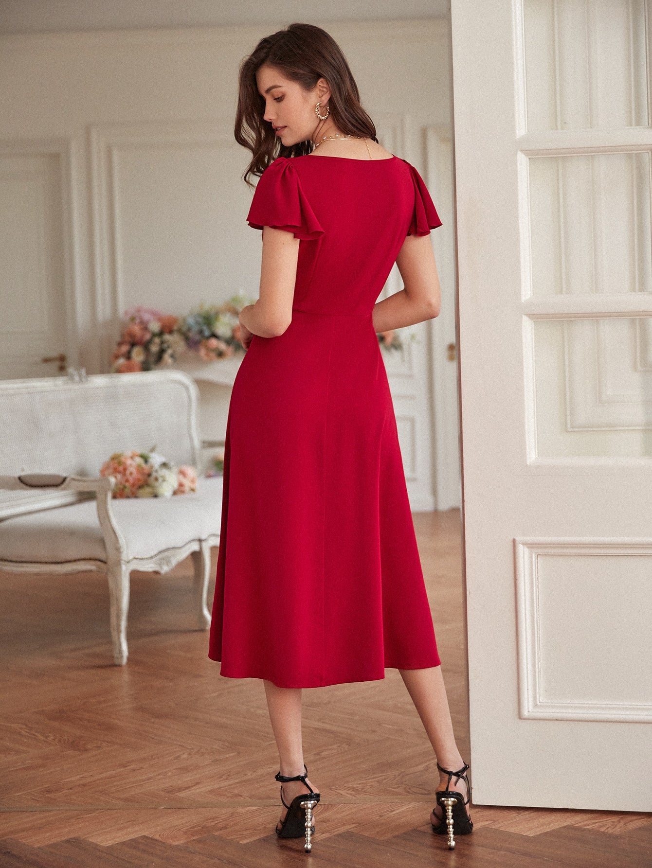 Vestido Midi Evasê Decote Quadrado Botões Frontais