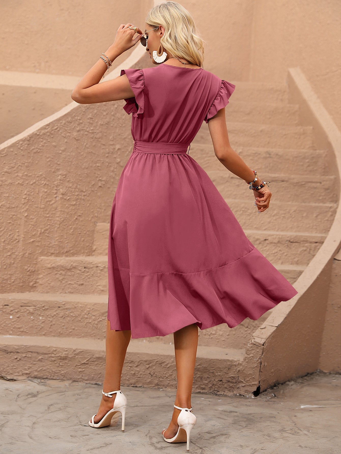 Vestido Midi Envelope Com Amarração Na Cintura
