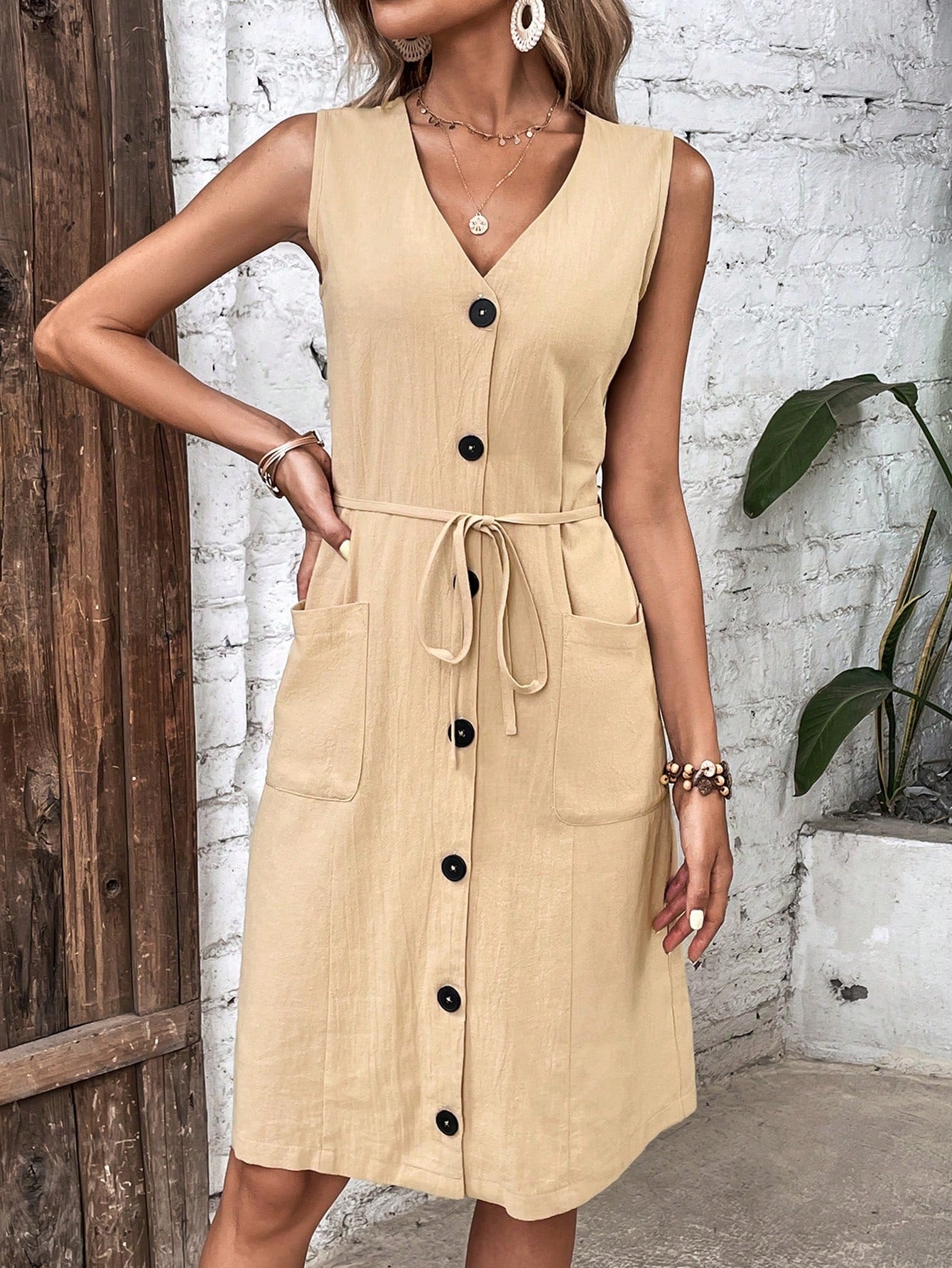 Vestido Midi Chemise Sem Manga Com Botões Frontais