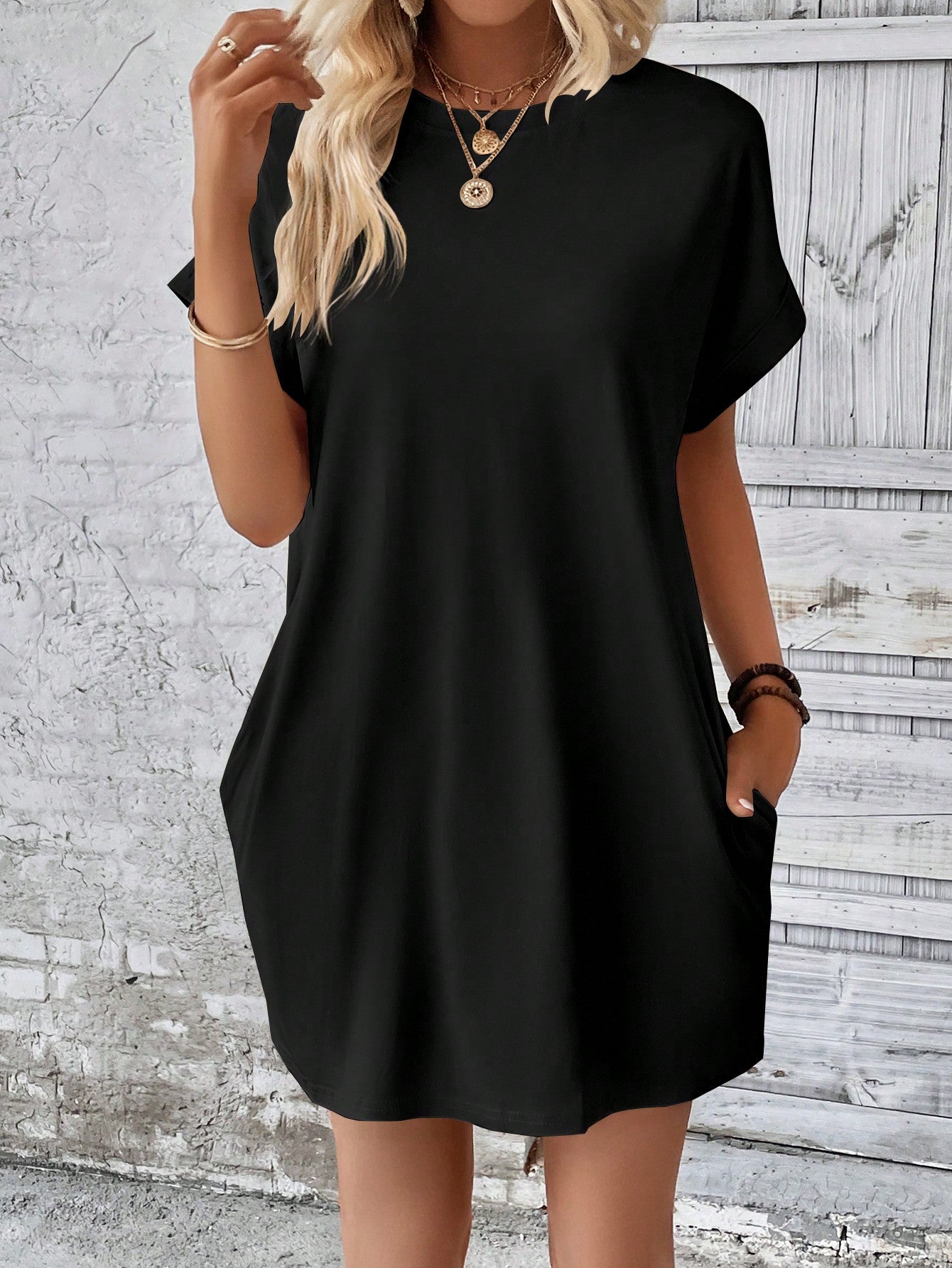 Vestido Curto Básico Verde Com Bolsos Laterais