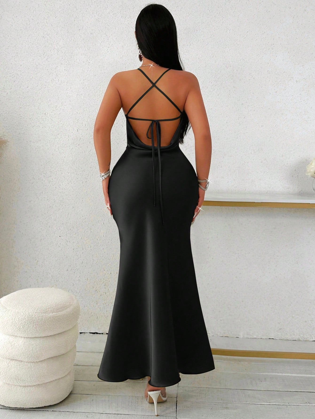 Vestido Longo De Cetim Com Decote Draped