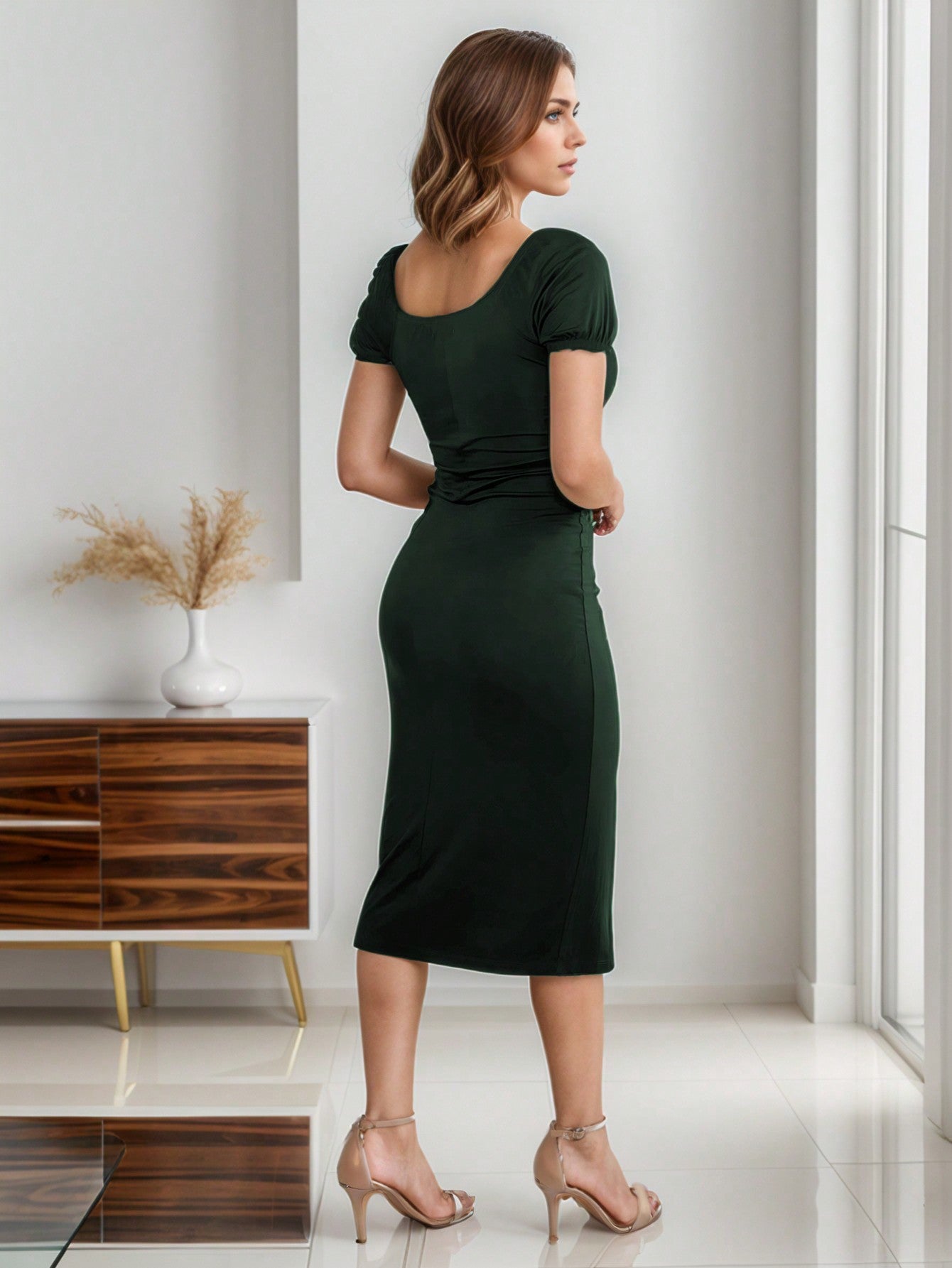 Vestido Midi Justo Com Fenda Decote Franzido Elegante
