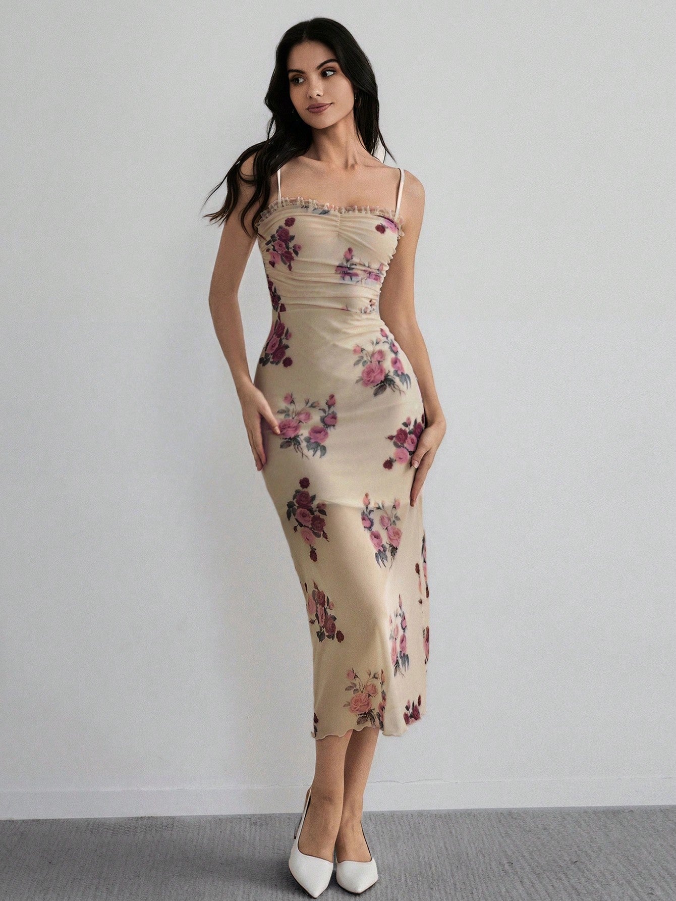 Vestido Midi Justo Floral Com Alças Finas Elegante