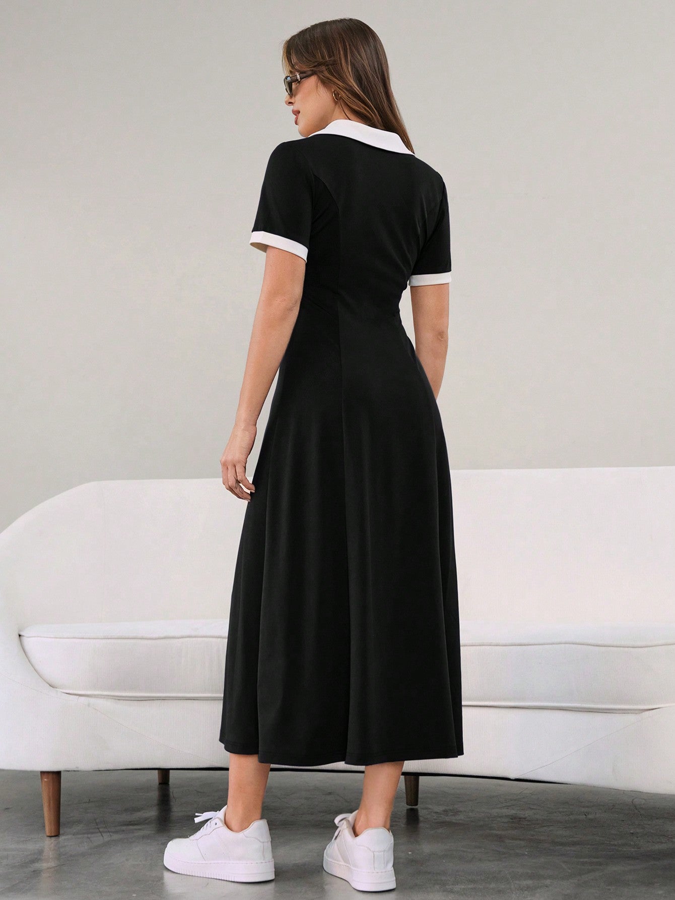 Vestido Longo Minimalista Decote V Cintura Ajustada