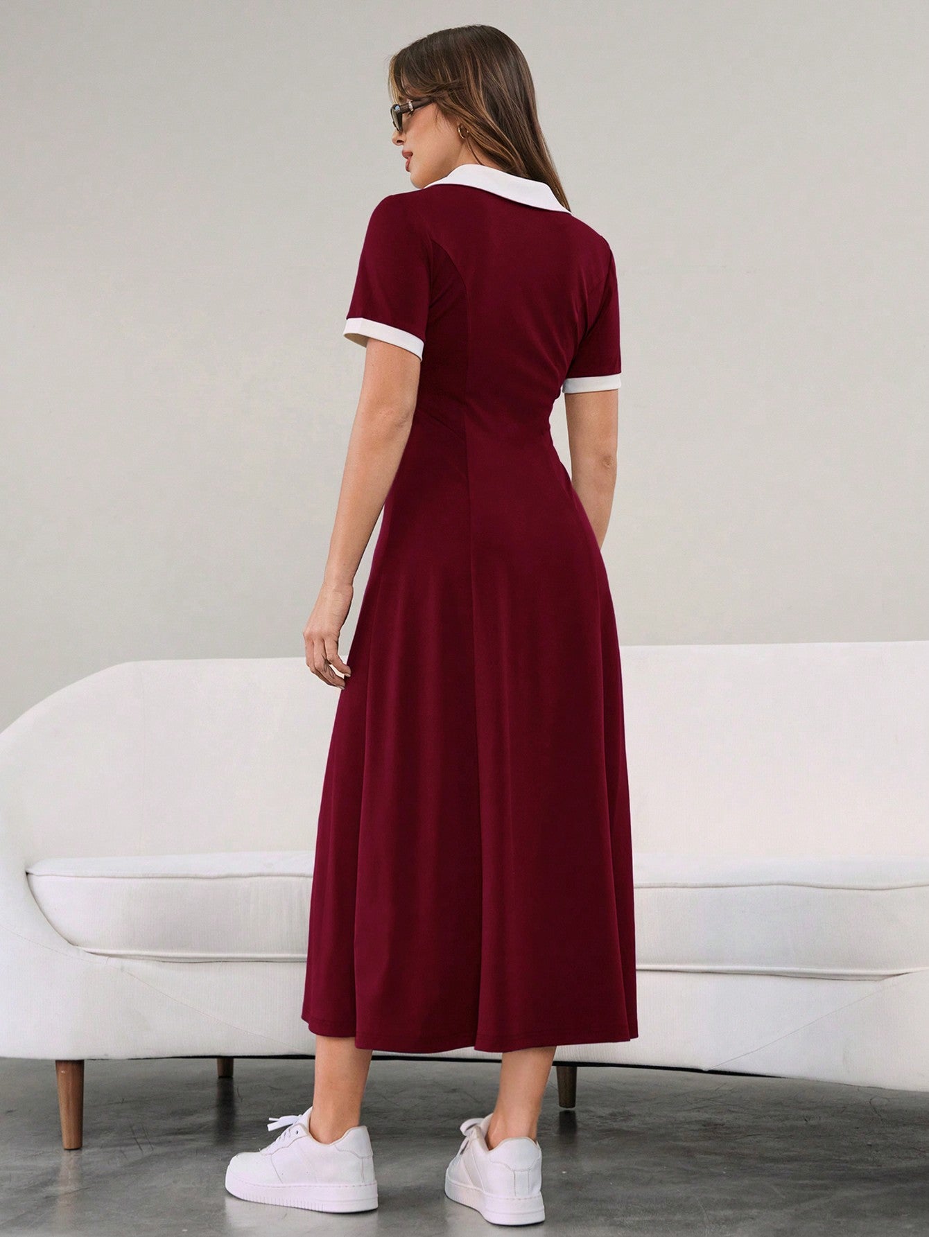 Vestido Longo Minimalista Decote V Cintura Ajustada