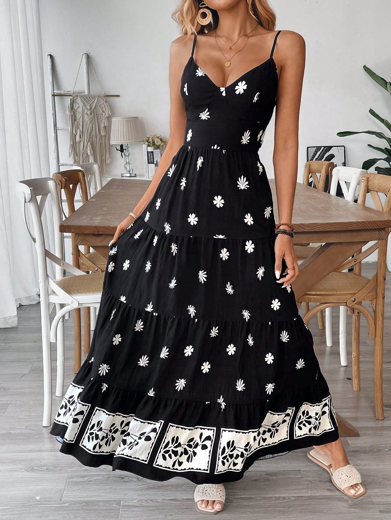 Vestido Longo De Alças Com Estampa Floral E Laço Nas Costas