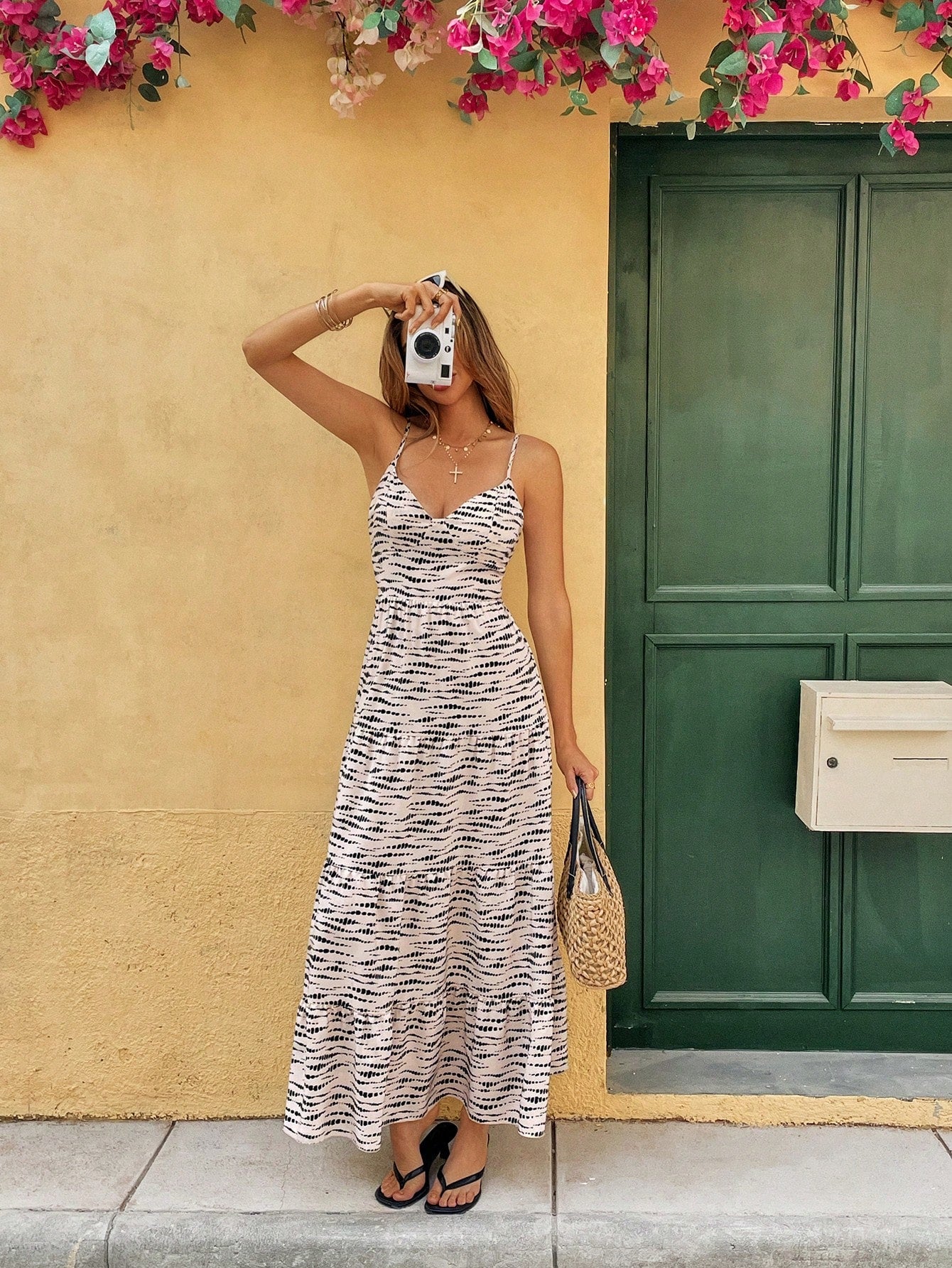 Vestido Longo De Alças Com Estampa Floral E Laço Nas Costas