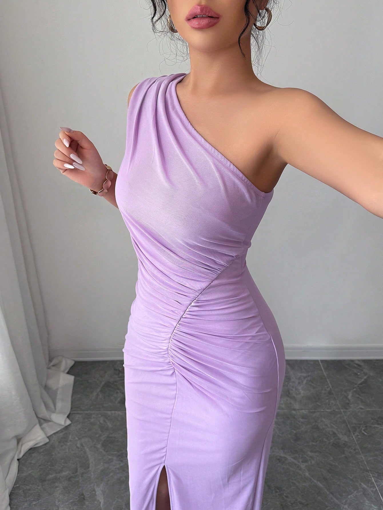 Vestido Longo Elegante Assimétrico Um Ombro Só Com Drapeado