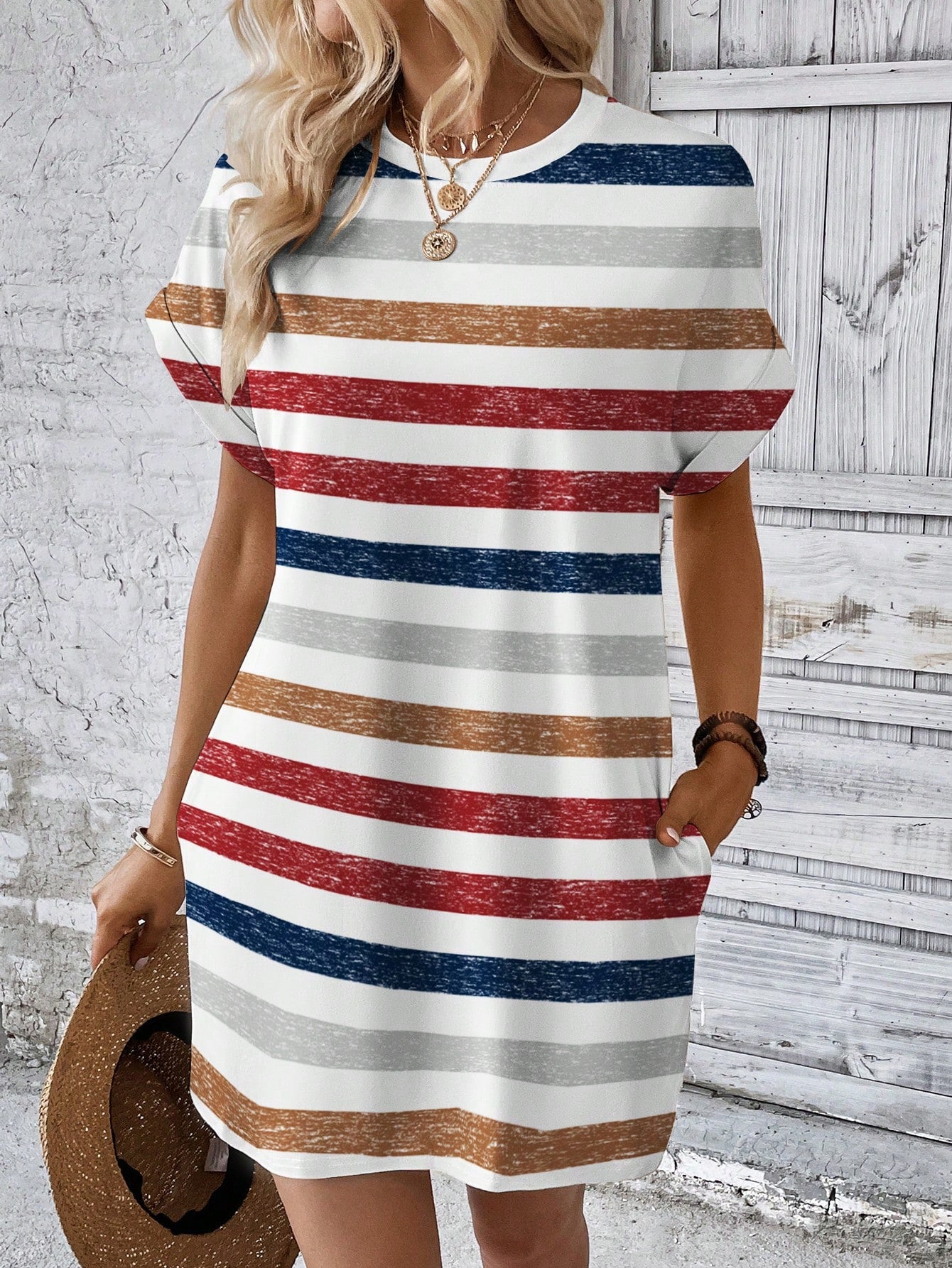 Vestido Curto Listrado Casual Com Bolsos Laterais