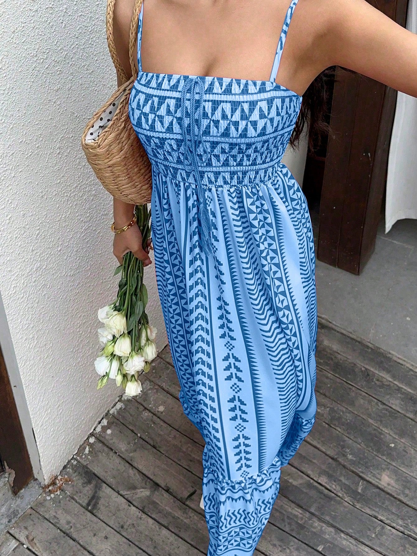 Vestido Midi Estampado Étnico com Alças Finas Ajustáveis