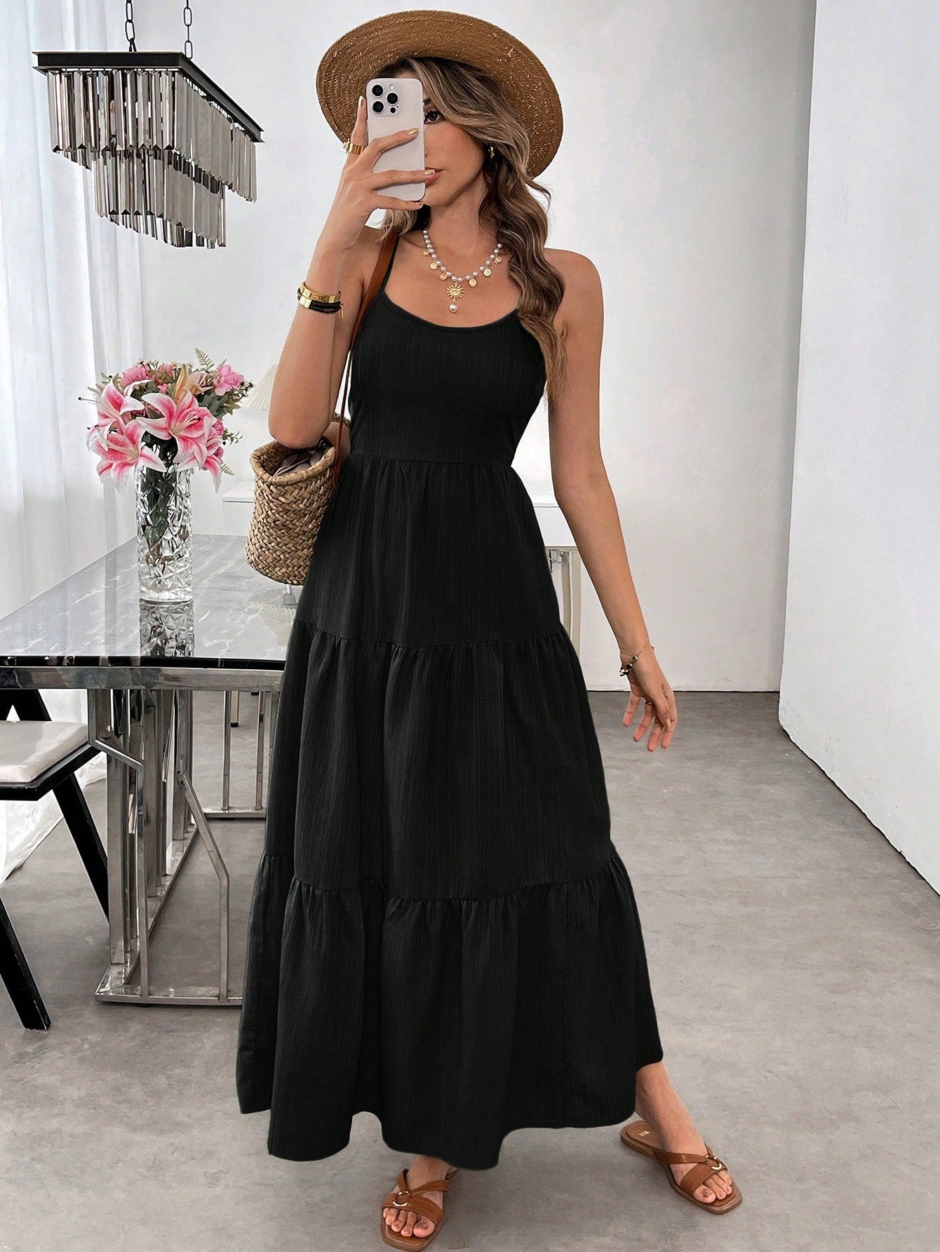 Vestido Longo Verde Com Laço Nas Costas E Camadas Fluídas