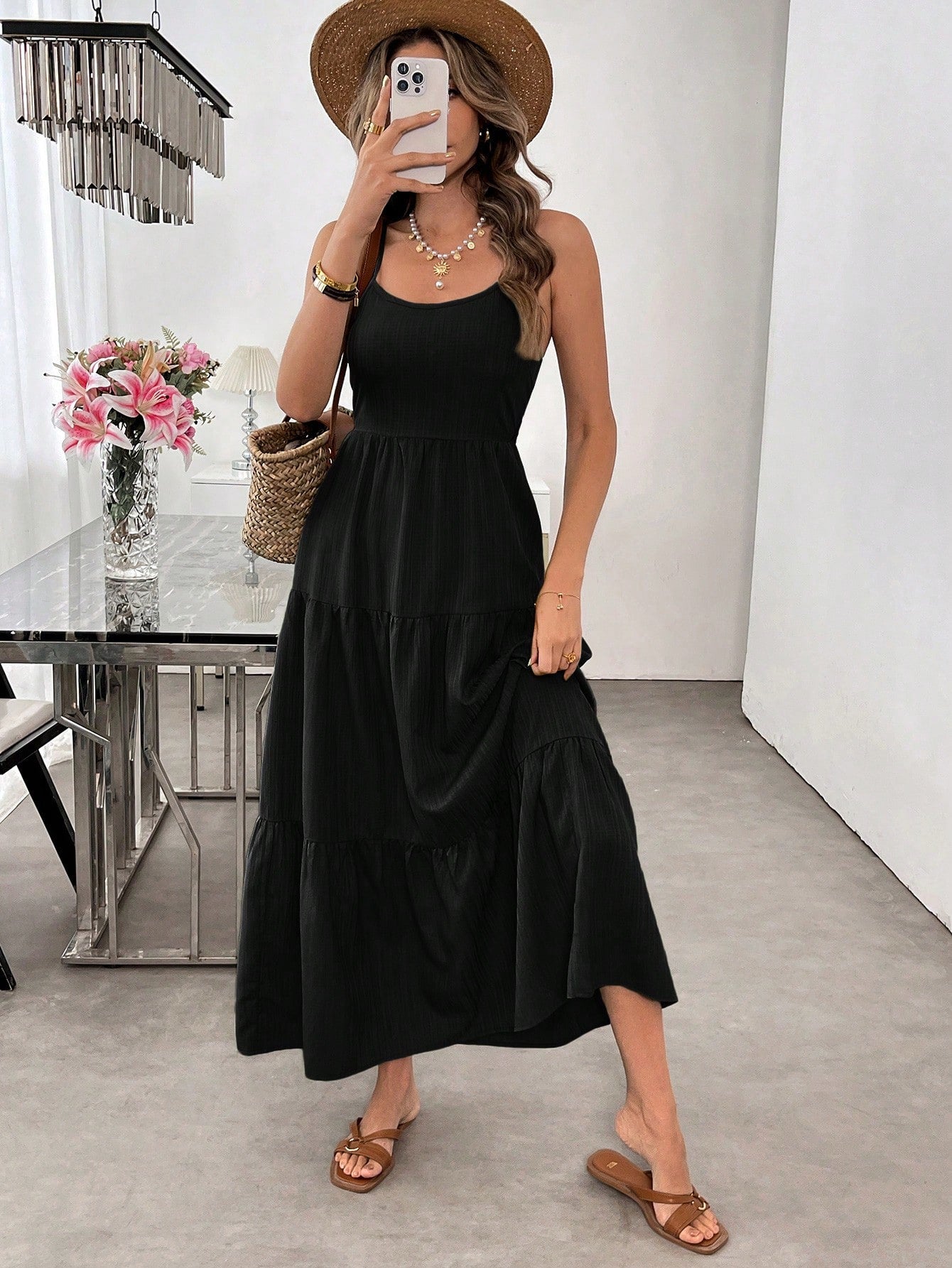 Vestido Longo Verde Com Laço Nas Costas E Camadas Fluídas