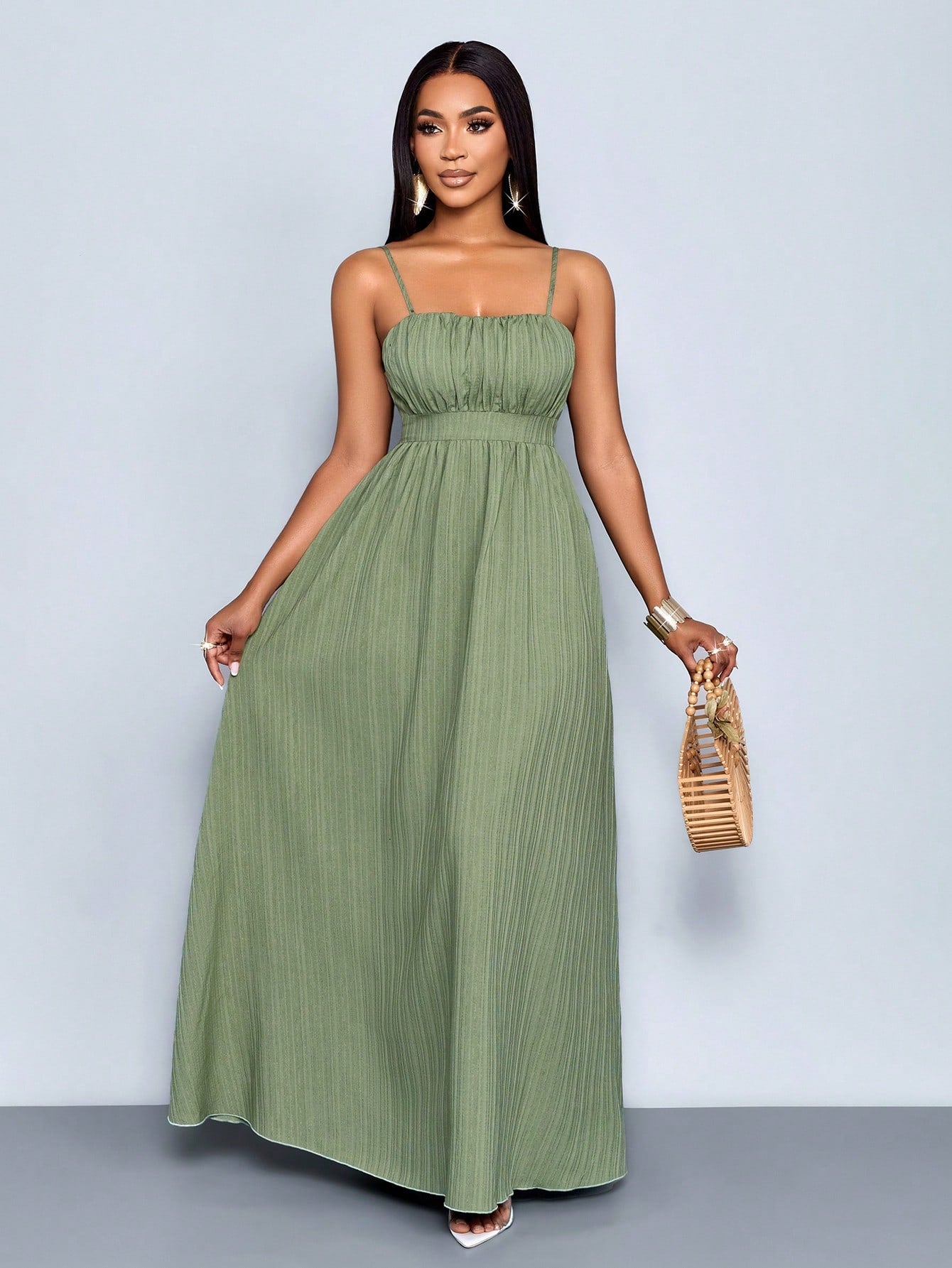 Vestido Longo Verde Com Alças Finas E Cintura Franzida