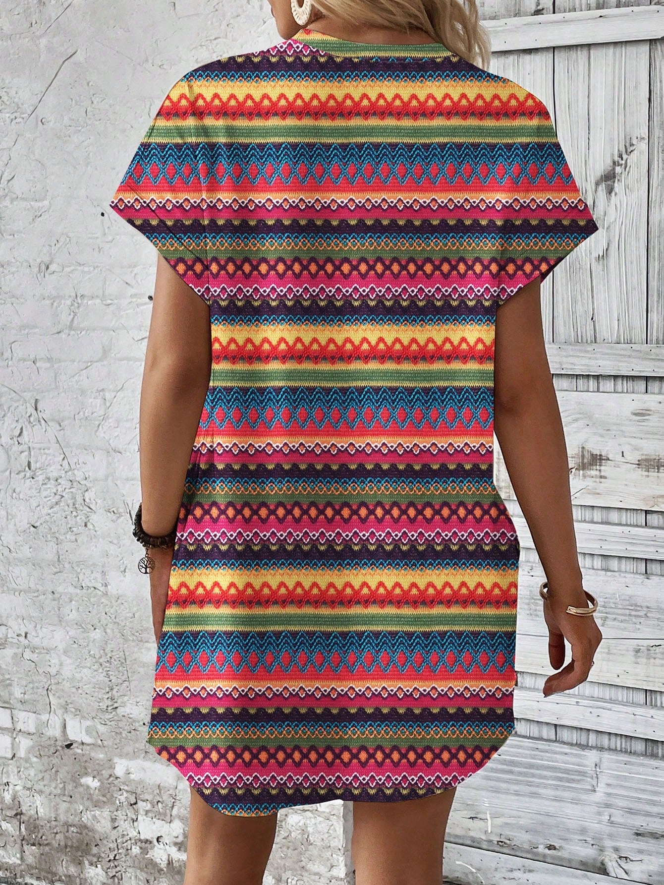Vestido Curto Listrado Casual Com Bolsos Laterais