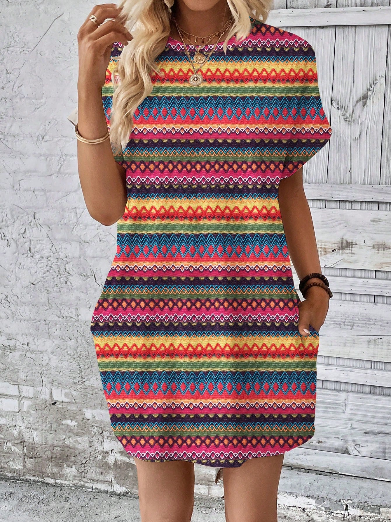 Vestido Curto Listrado Casual Com Bolsos Laterais