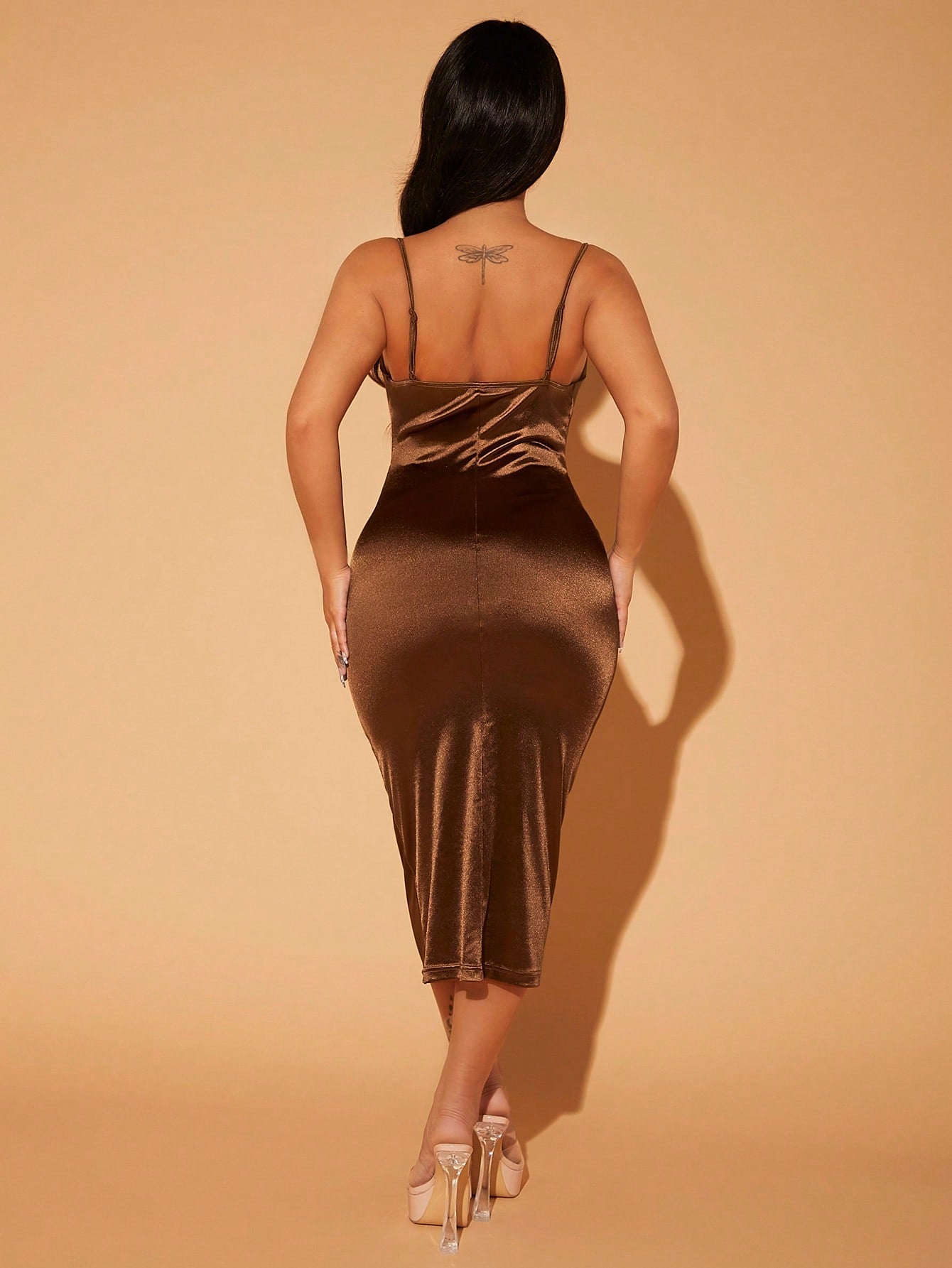 Vestido Midi Slip Dress Justo Em Cetim Brilhante