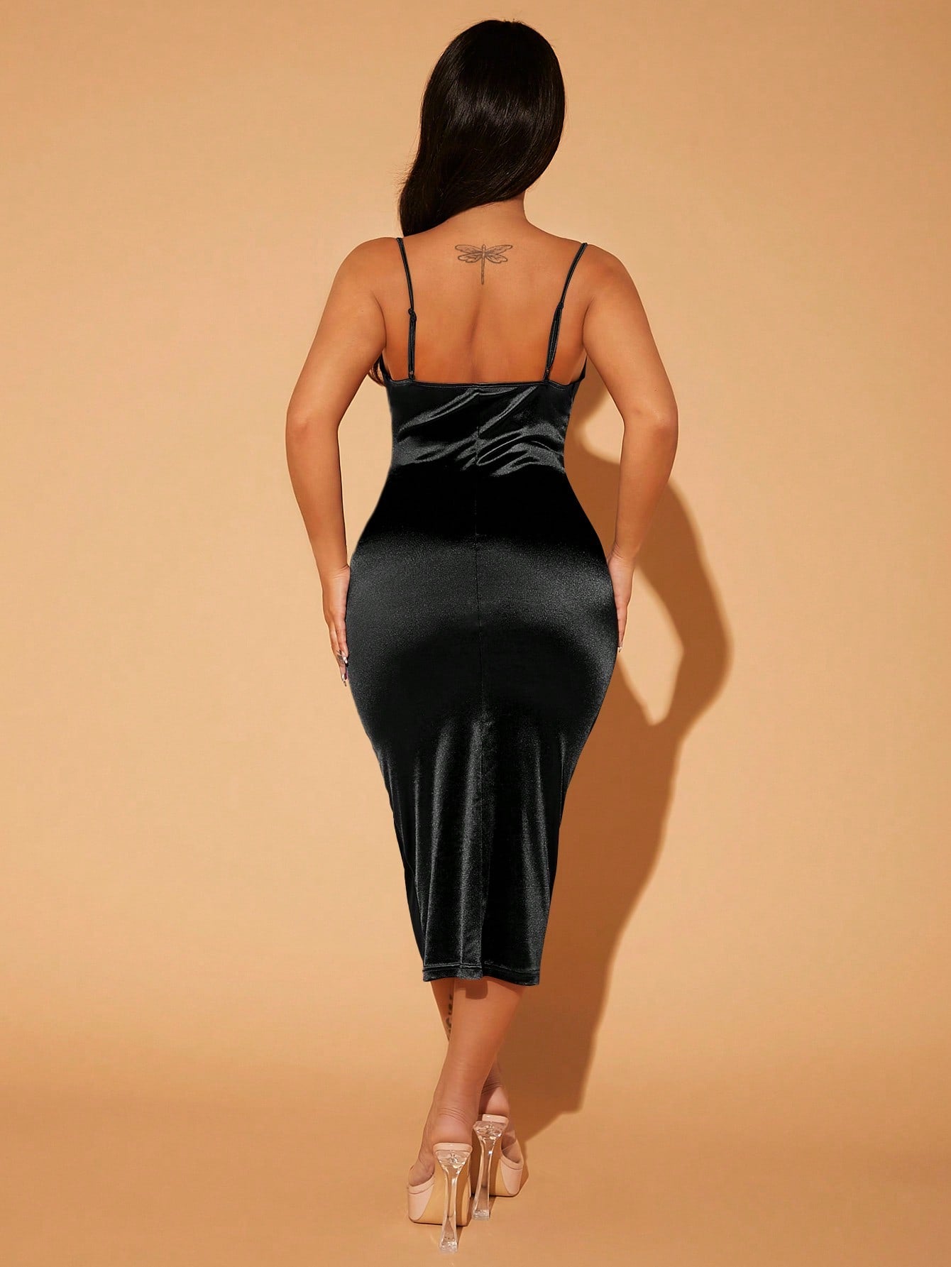 Vestido Midi De Cetim Ajustado Com Alças Finas