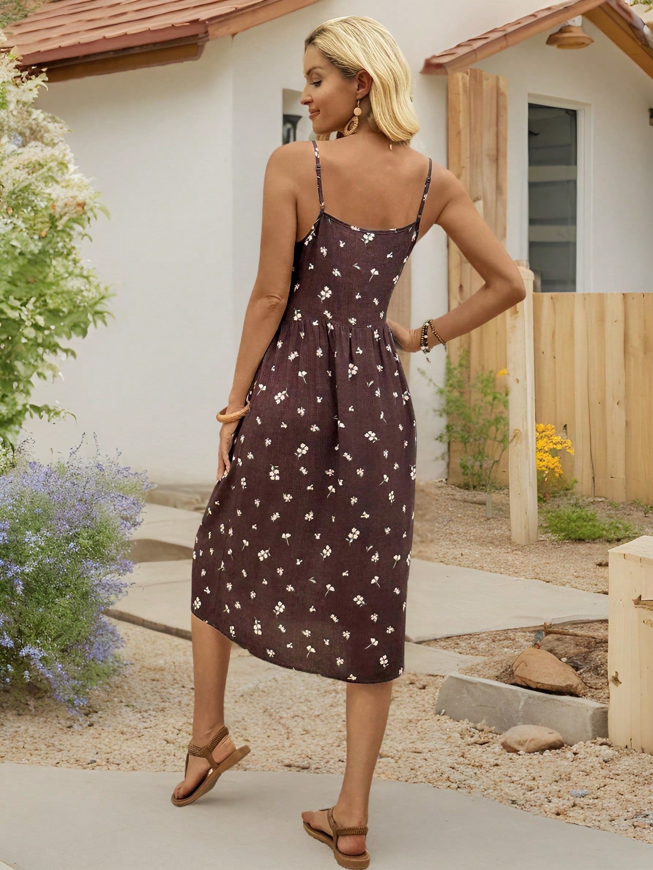 Vestido Midi De Alças Estampa Floral Com Botões Frontais