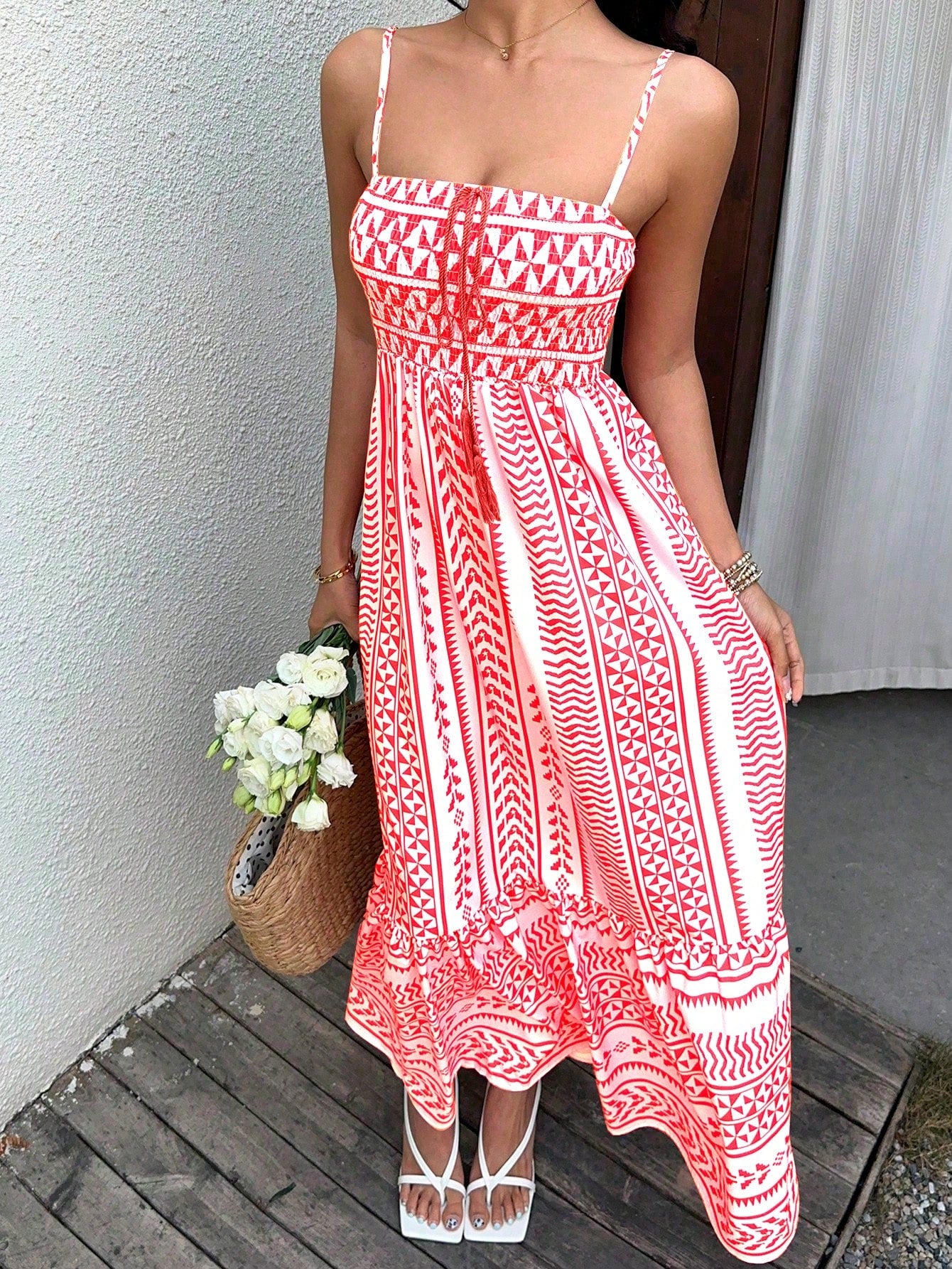 Vestido Midi Estampado Étnico com Alças Finas Ajustáveis