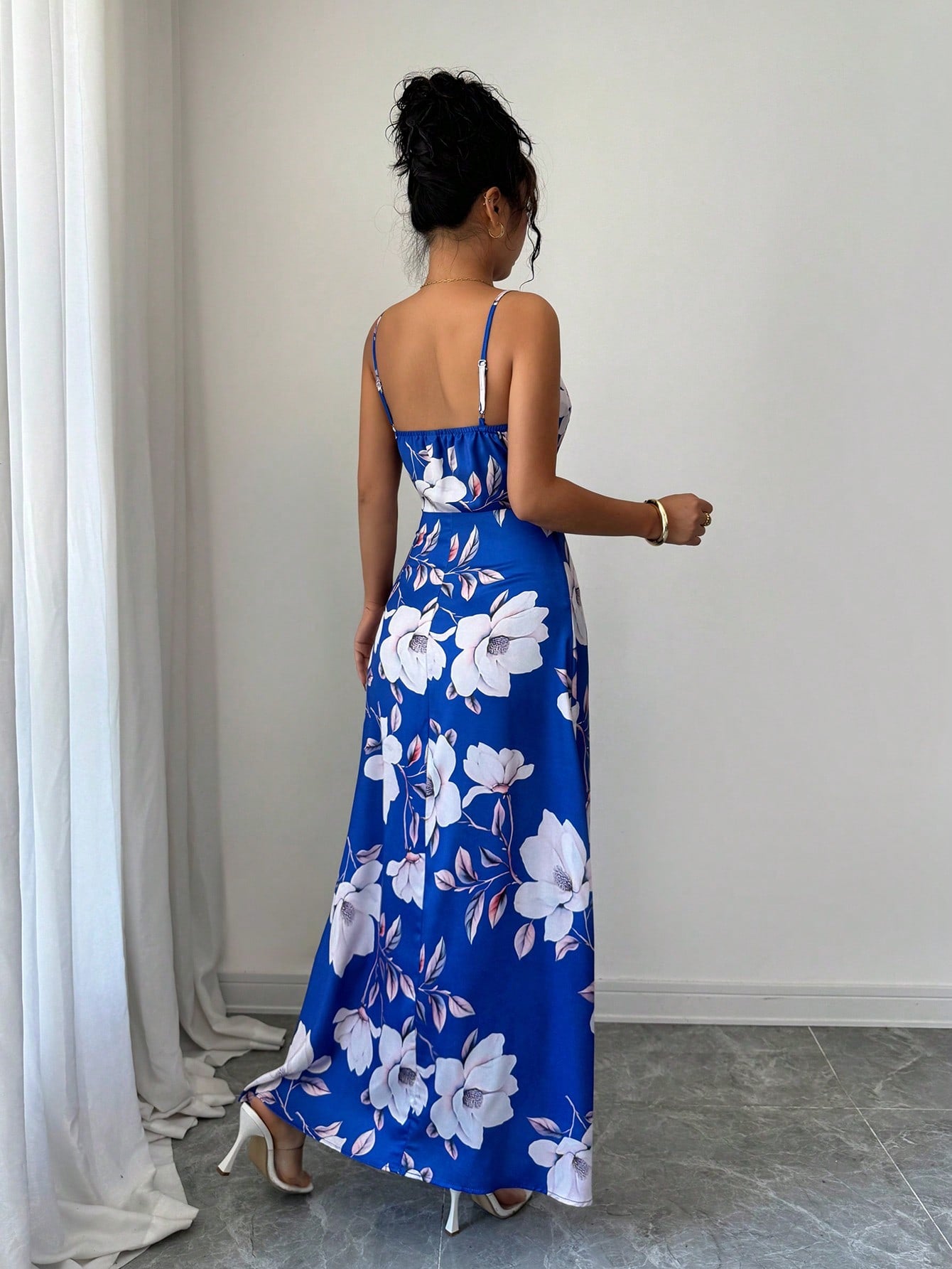 Vestido Longo De Alças Ajustáveis Estampado Floral Elegante
