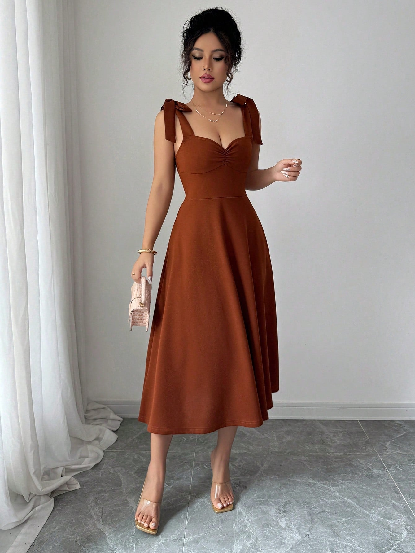 Vestido Elegante Decote Coração Com Saia A-Line