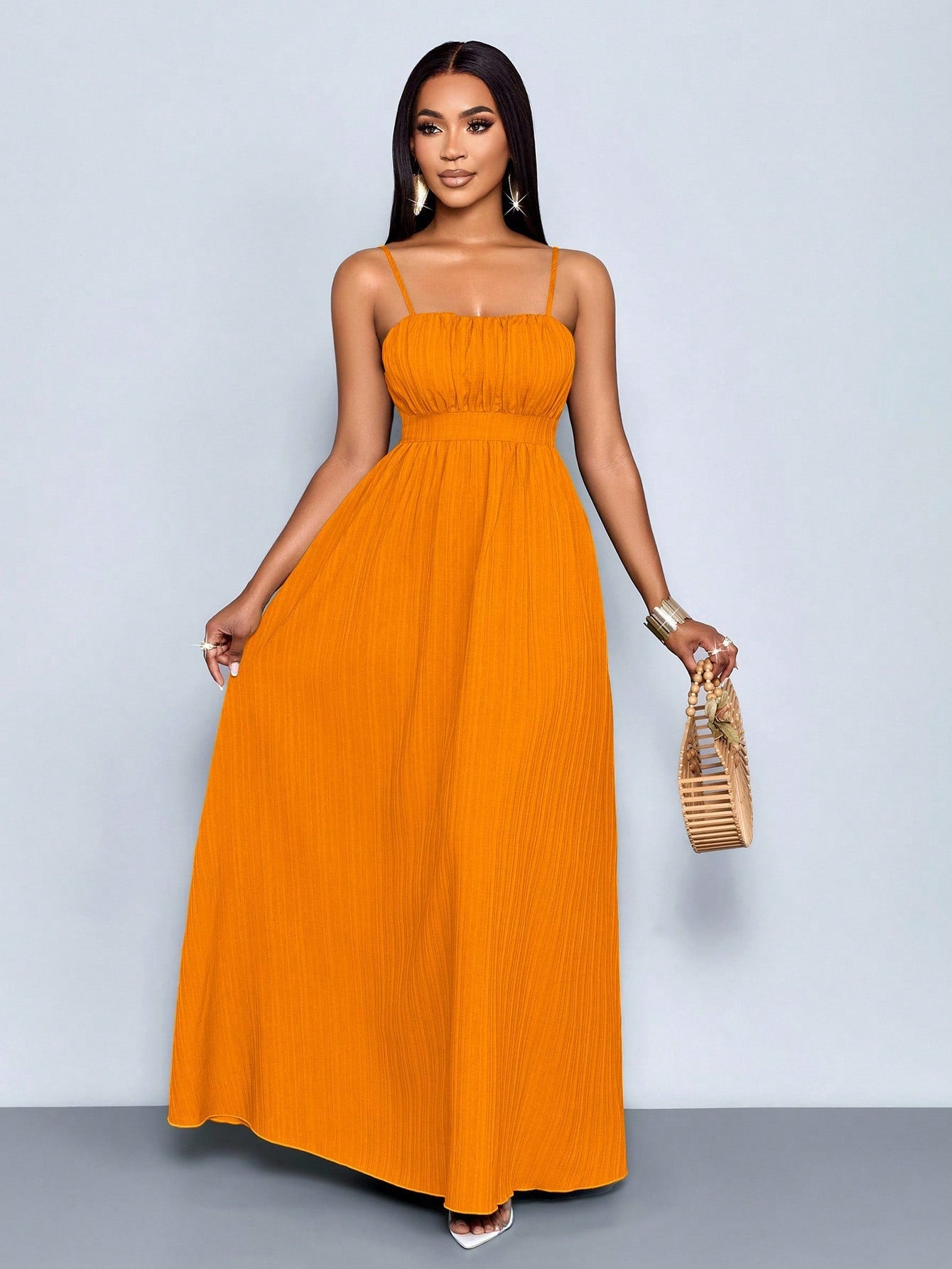 Vestido Longo Verde Com Alças Finas E Cintura Franzida