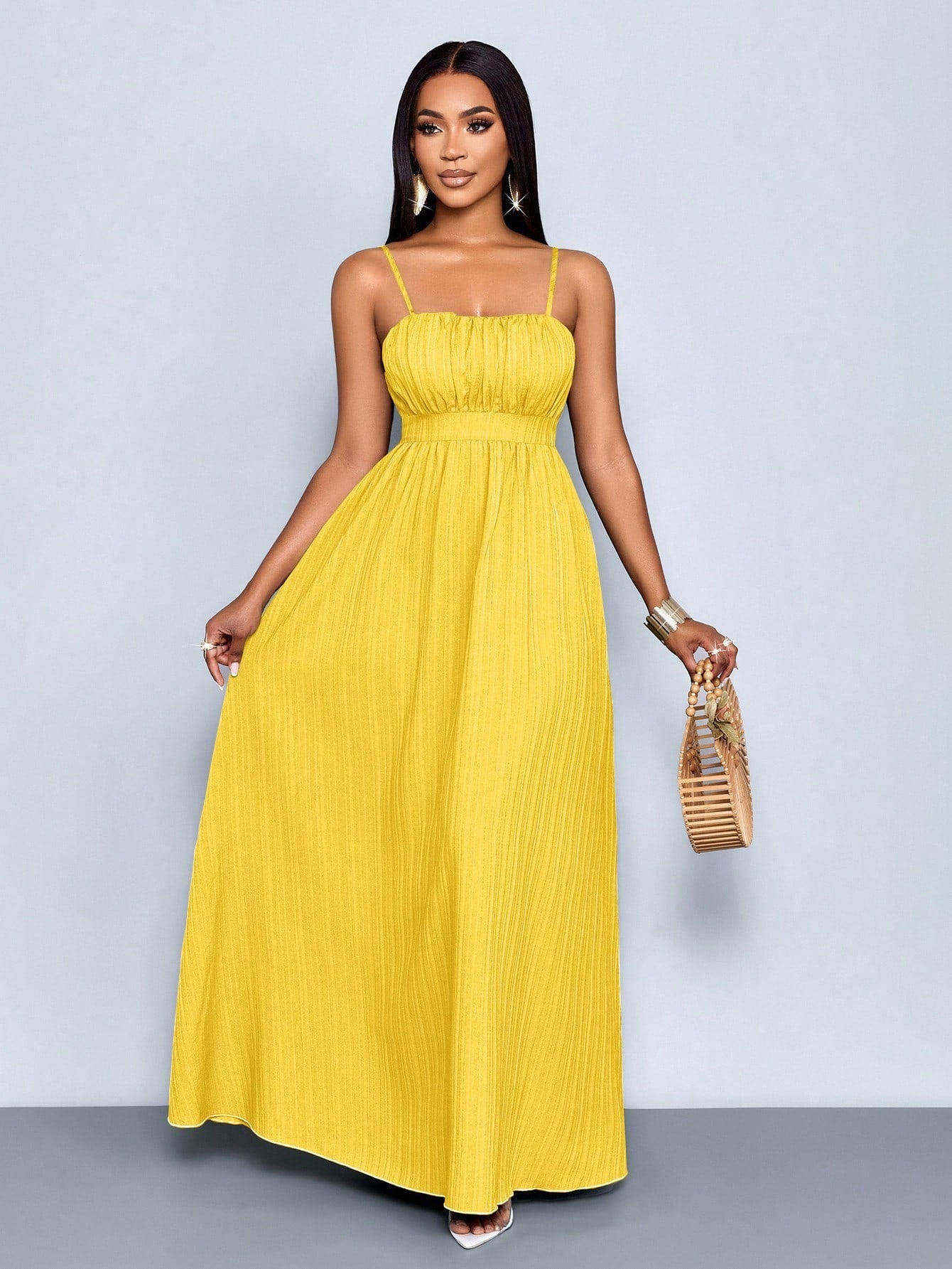 Vestido Longo Verde Com Alças Finas E Cintura Franzida