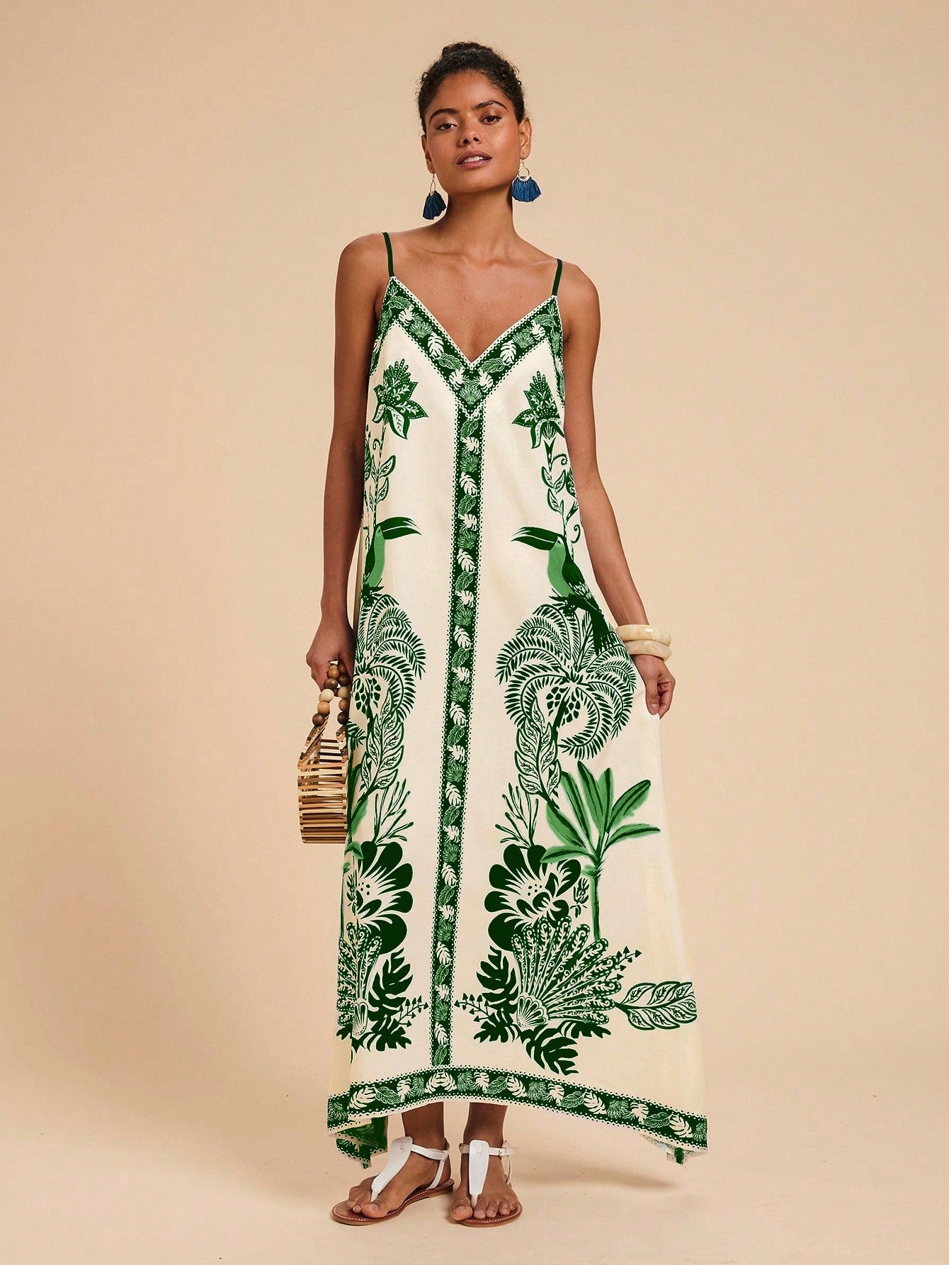 Vestido Longo Estampado Étnico Decote V Alças Finas