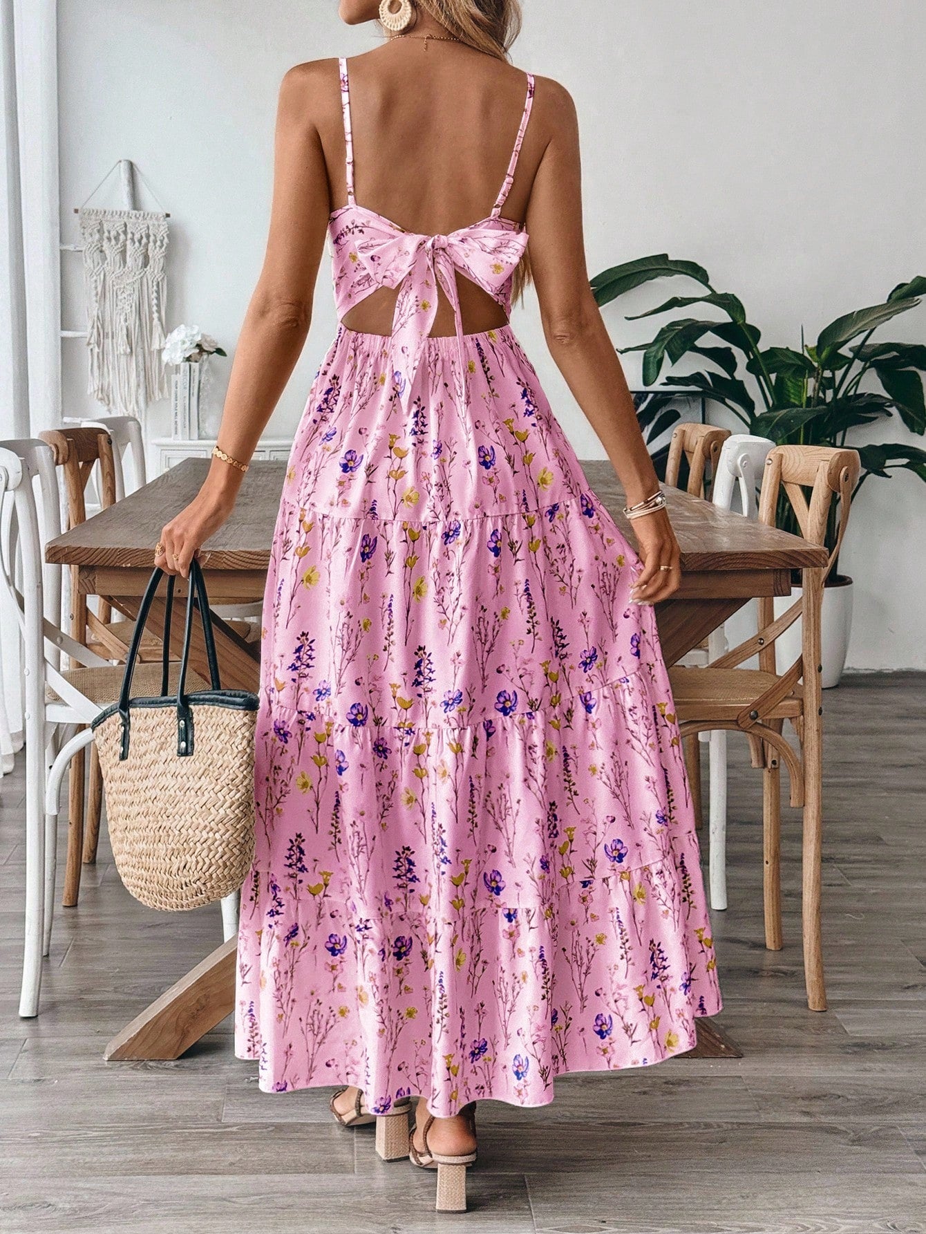 Vestido Longo De Alças Com Estampa Floral E Laço Nas Costas