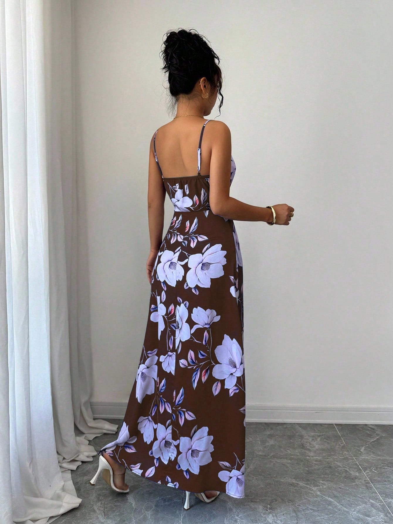 Vestido Longo De Alças Ajustáveis Estampado Floral Elegante