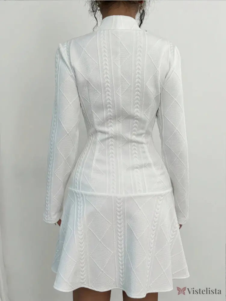 Vestido Blazer Curto Rodado Texturizado Com Botões Elegante Vestido Blazer Curto Rodado Texturizado Com Botões Elegante