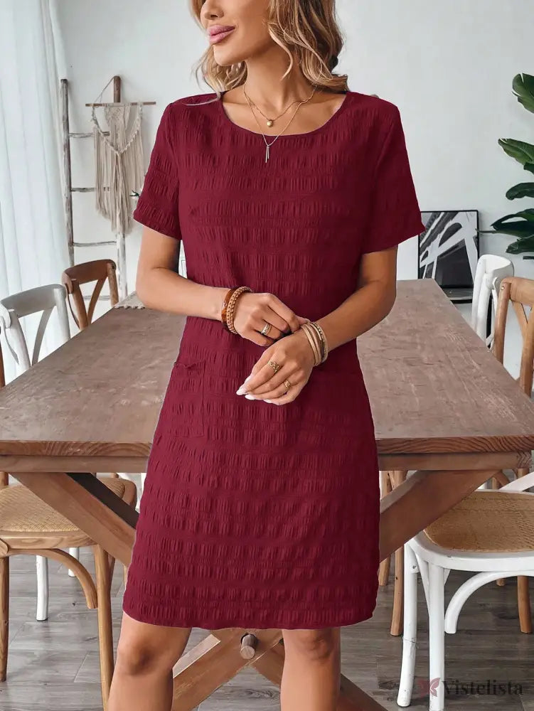 Vestido Curto Casual Texturizado Com Bolsos Vestido Curto Casual Texturizado Com Bolsos