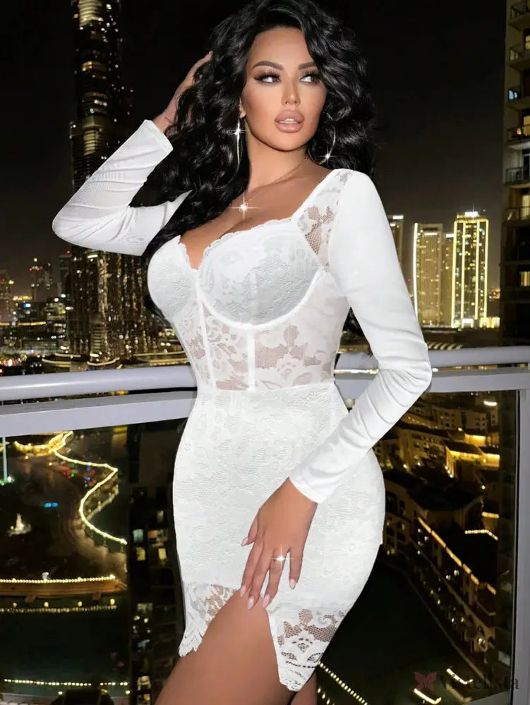 Vestido Curto De Renda Manga Longa Com Transparência Elegante Vestido Curto De Renda Manga Longa Com Transparência