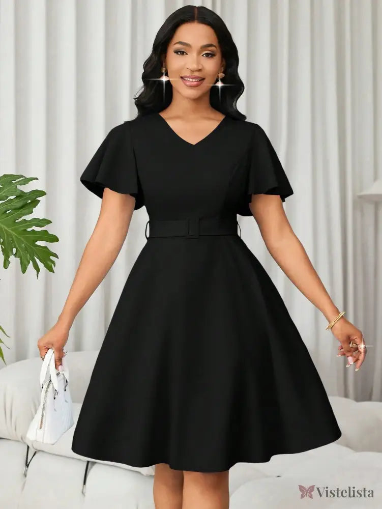 Vestido Curto Evasê Decote V Com Cinto E Manga Flare Vestido Curto Evasê Decote V Com Cinto E Manga Flare