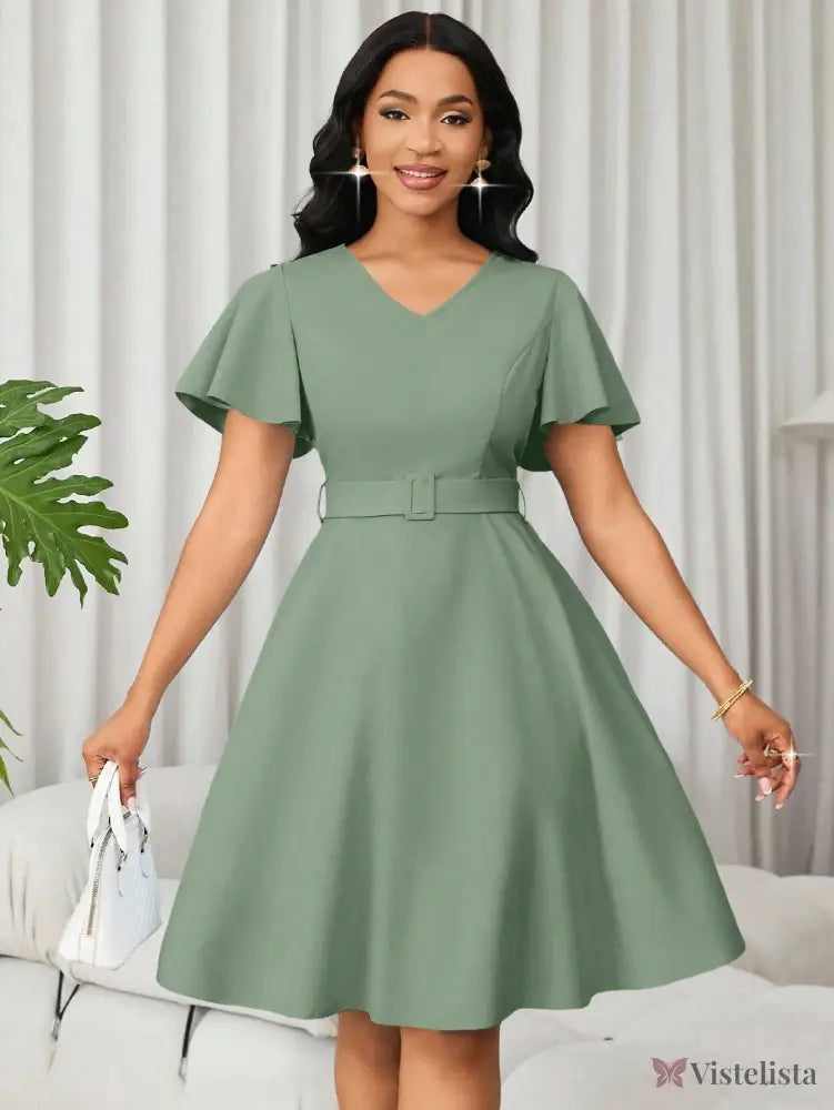 Vestido Curto Evasê Decote V Com Cinto E Manga Flare Vestido Curto Evasê Decote V Com Cinto E Manga Flare