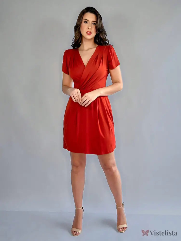 Vestido Curto Evasê Decote V Transpassado Elegante Vestido Curto Evasê Decote V Transpassado Elegante