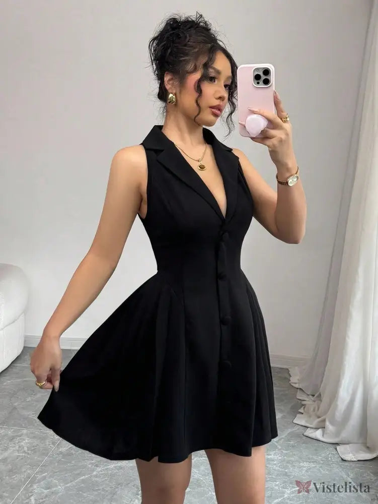 Vestido Curto Preto Sem Manga Com Gola Social E Botões Vestido Curto Preto Sem Manga Com Gola Social E Botões