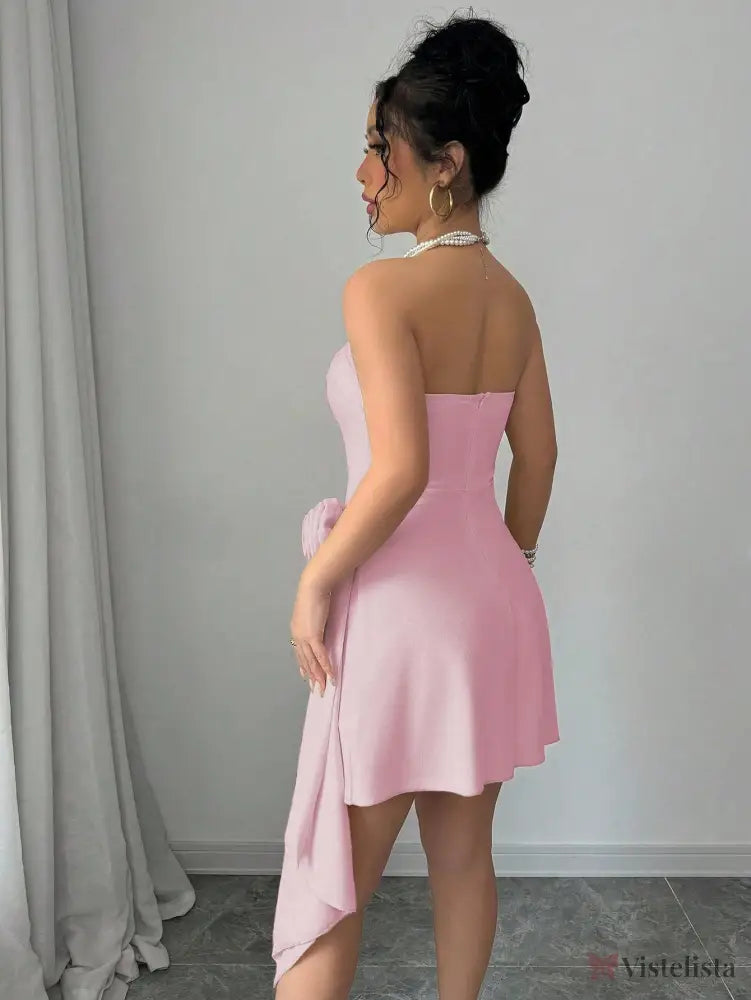Vestido Curto Tomara Que Caia Assimétrico Com Flor Na Cintura Vestido Curto Tomara Que Caia Assimétrico Com Flor Na