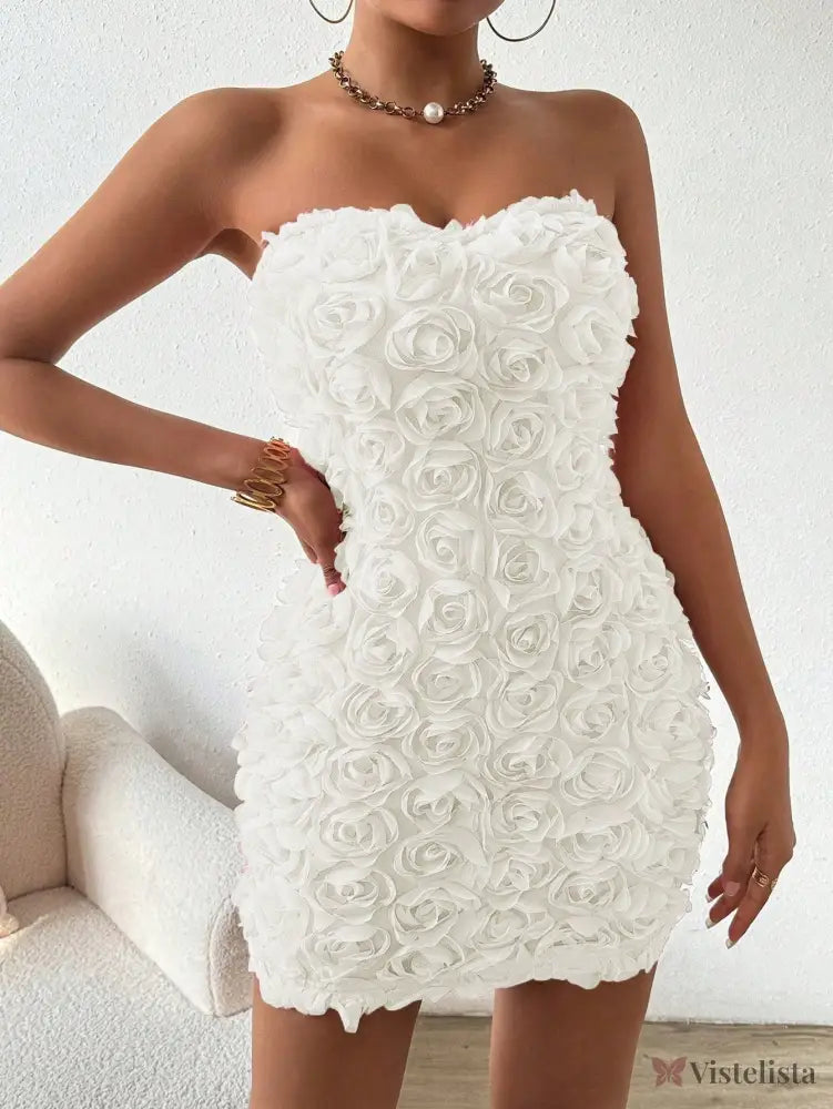 Vestido Curto Tomara Que Caia Com Flores 3D Vestido Curto Tomara Que Caia Com Flores 3D