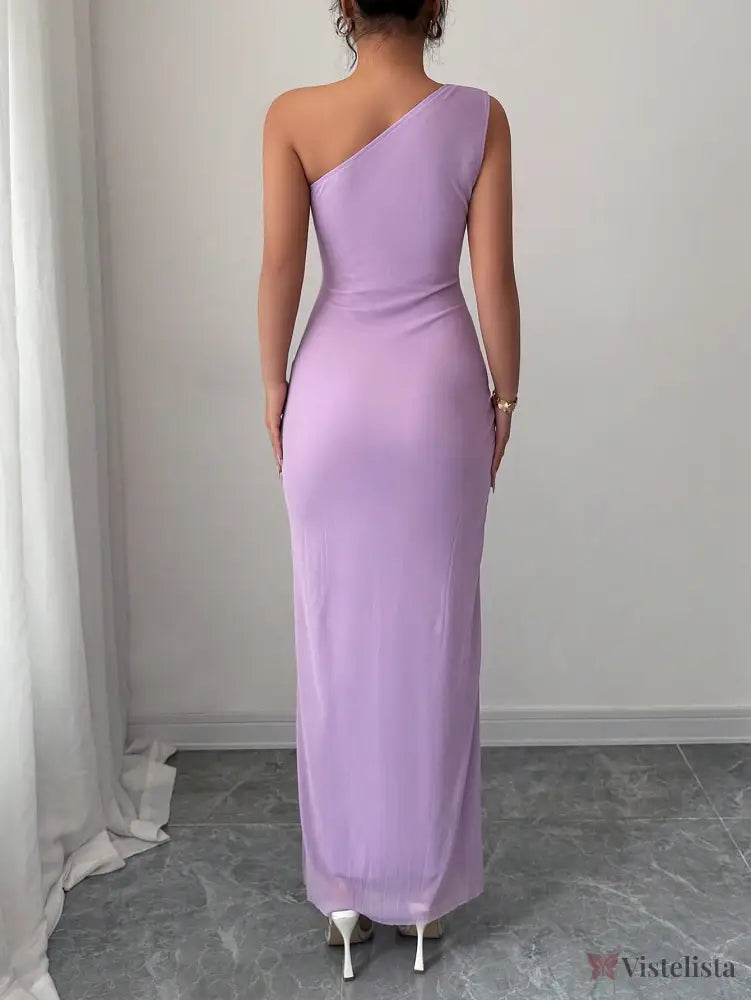 Vestido Longo Um Ombro Só Drapeado Com Fenda Discreta Vestido Longo Um Ombro Só Drapeado Com Fenda Discreta