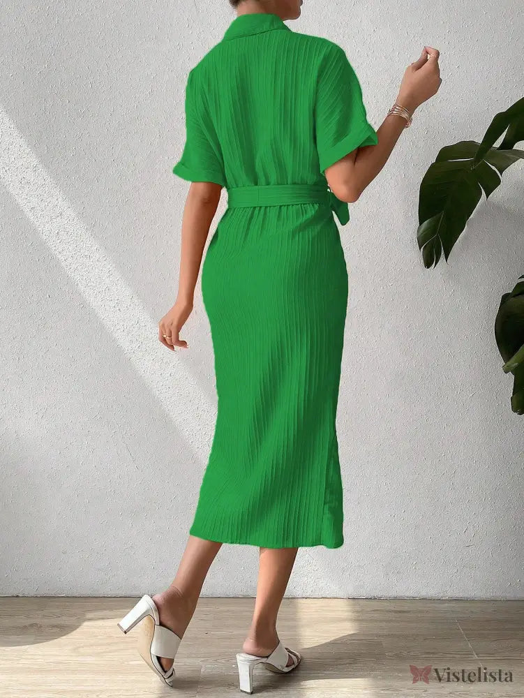 Vestido Midi Chemise Plissado Com Amarração Na Cintura Vestido Midi Chemise Plissado Com Amarração Na Cintura