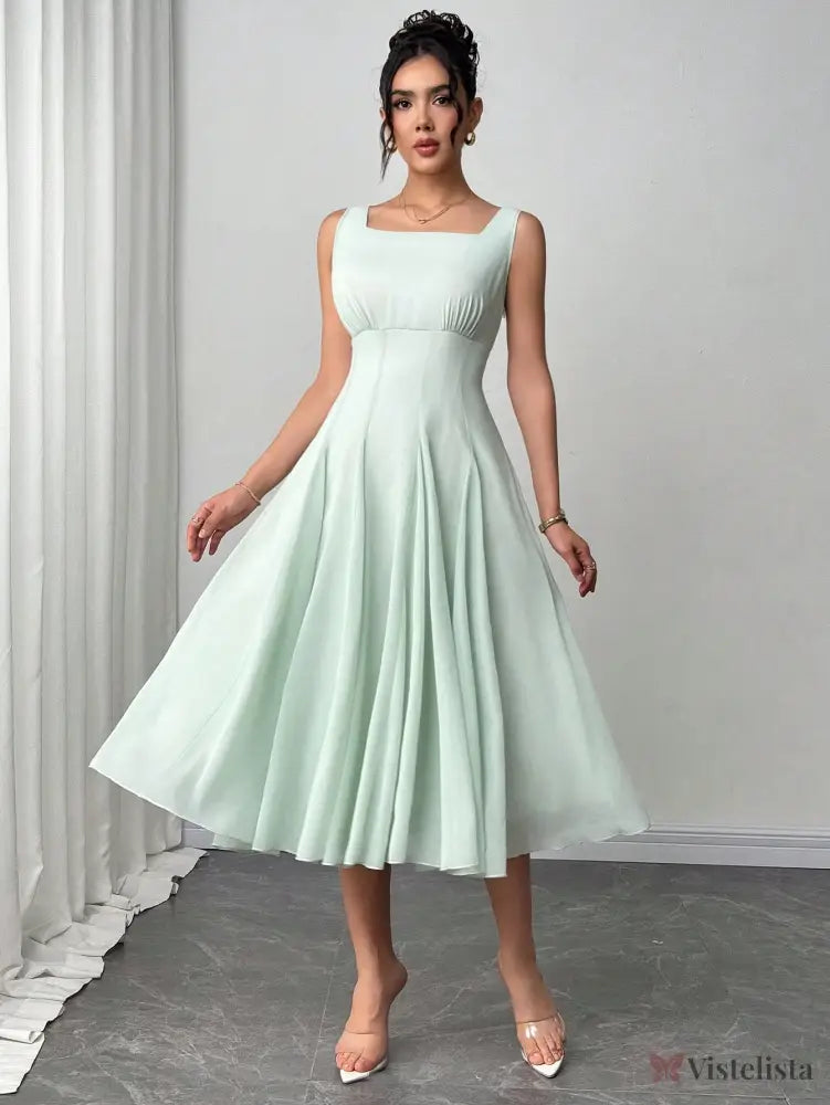 Vestido Midi Evasê Com Decote Reto Elegante Vestido Midi Evasê Com Decote Reto Elegante