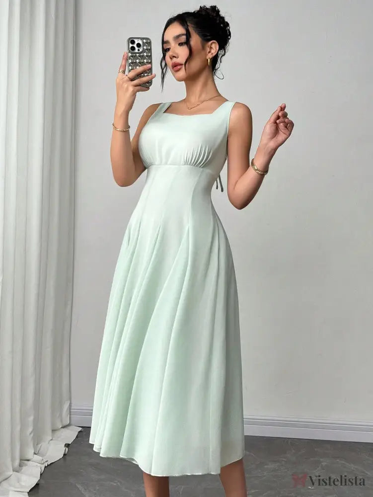 Vestido Midi Evasê Com Decote Reto Elegante Vestido Midi Evasê Com Decote Reto Elegante
