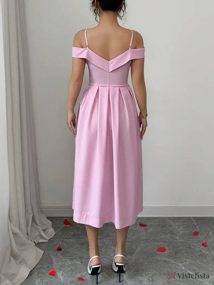 Vestido Midi Evasê Com Ombro a Ombro Elegante Vestido Midi Evasê Com Ombro a Ombro Elegante