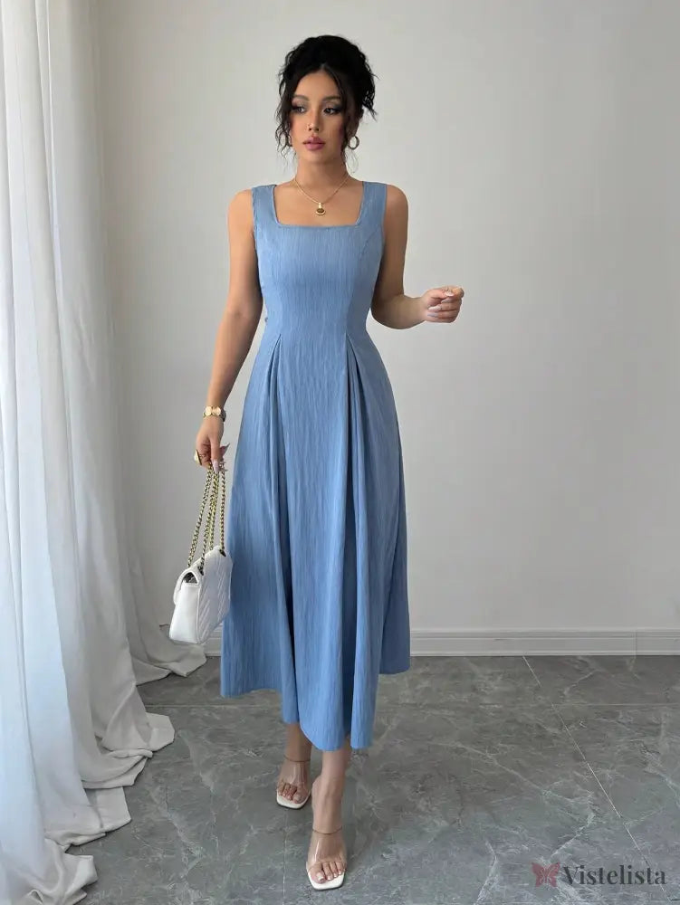 Vestido Midi Evasê Com Pregas E Detalhe Trançado Vestido Midi Evasê Com Pregas E Detalhe Trançado