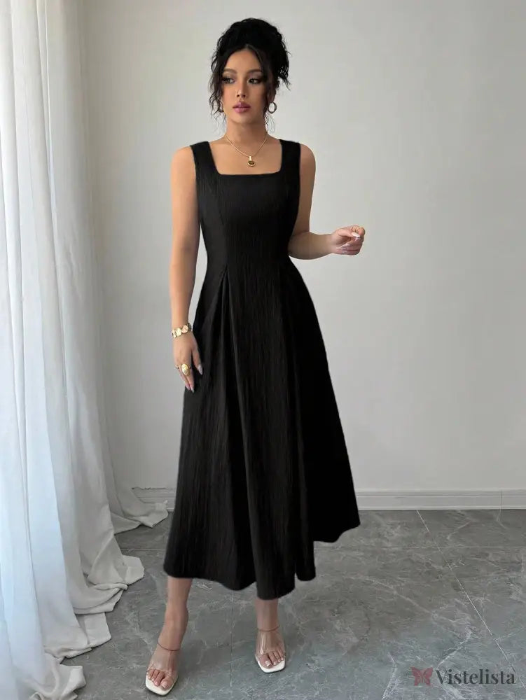 Vestido Midi Evasê Com Pregas E Detalhe Trançado Vestido Midi Evasê Com Pregas E Detalhe Trançado