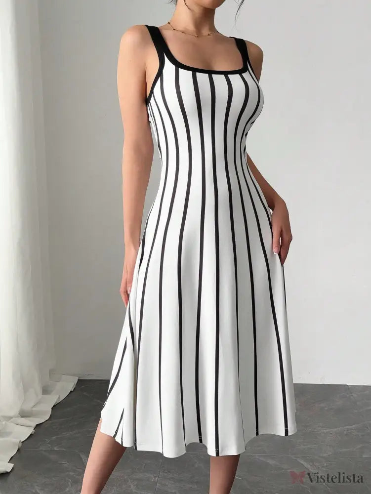 Vestido Midi Justo Listrado Com Decote Quadrado Vestido Midi Justo Listrado Com Decote Quadrado
