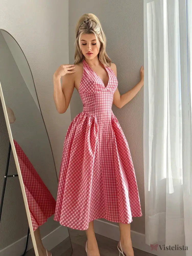 Vestido Midi Rodado Com Decote Halter E Estampa Vichy Vestido Midi Rodado Com Decote Halter E Estampa Vichy