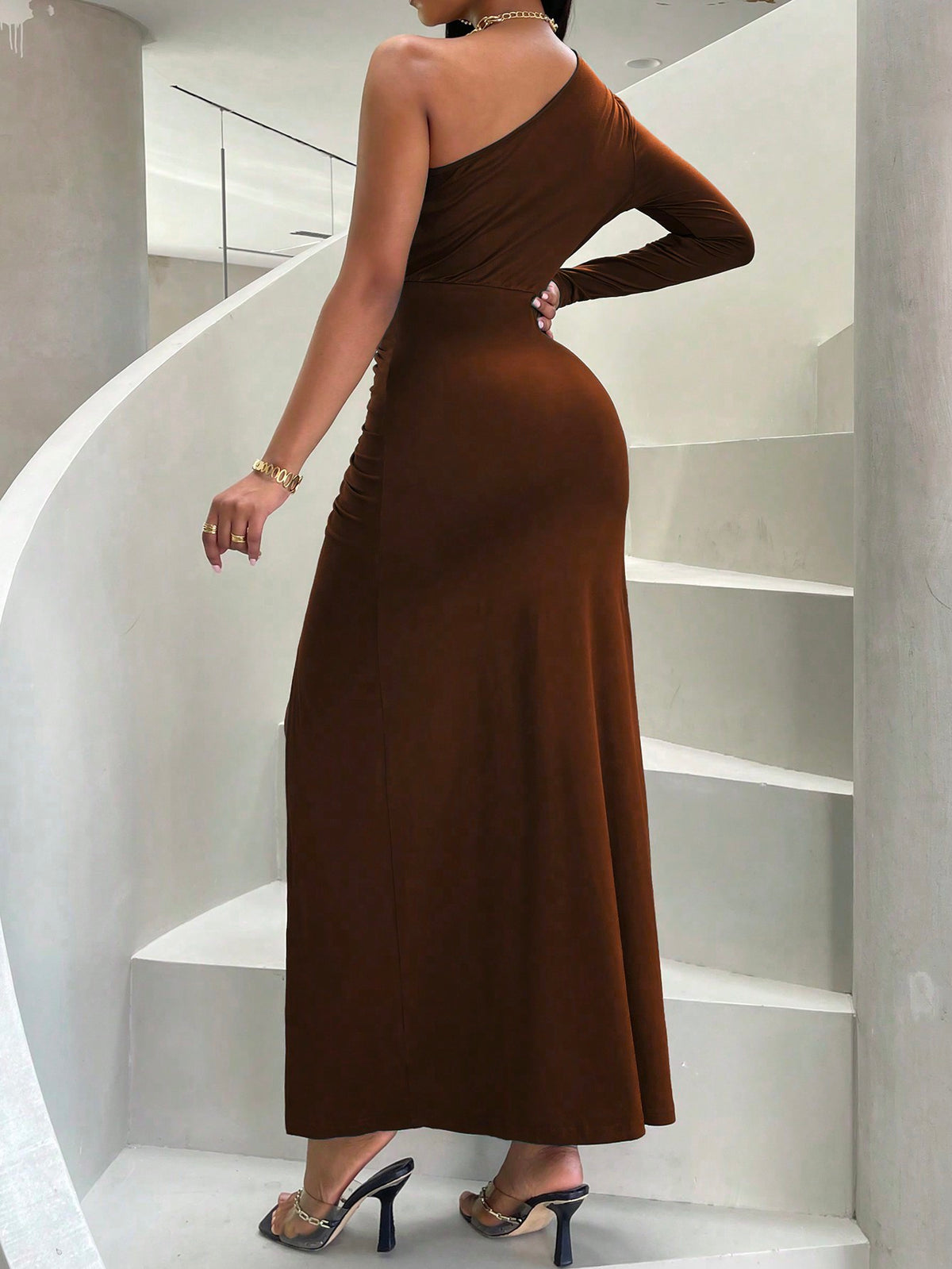 Vestido Longo Um Ombro Só Manga Longa Com Fenda Elegante