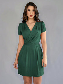 Vestido Curto Evasê Decote V Transpassado Elegante